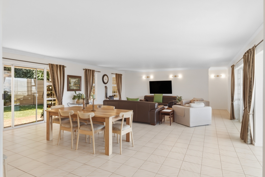 6 Bedroom Property for Sale in La Concorde Western Cape